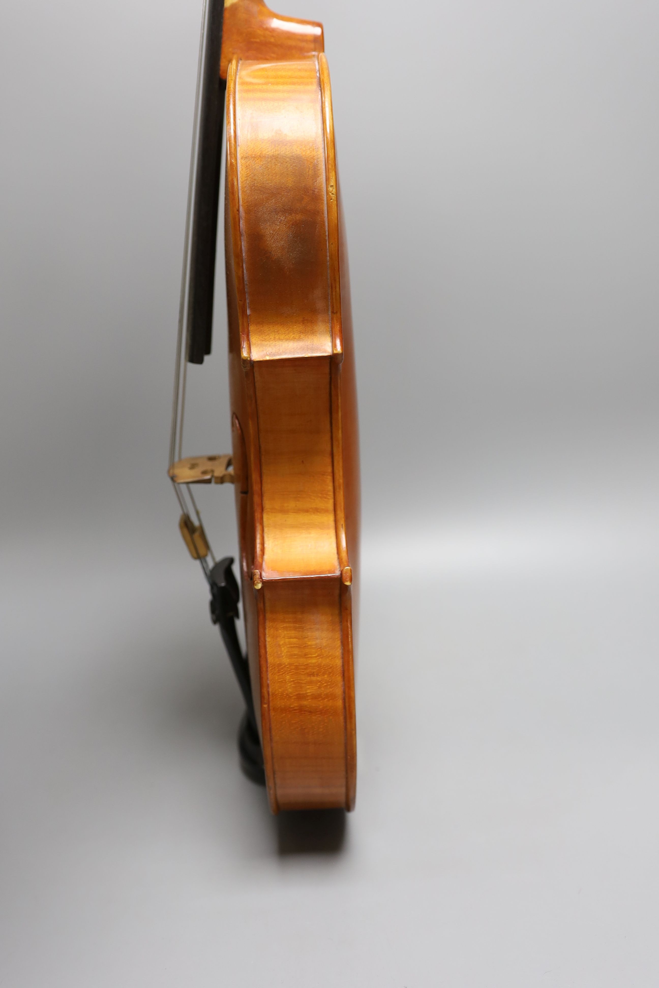 A 20th century Viola, unlabelled with 2 piece 16 inch back, cased